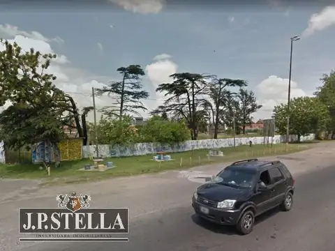 Terreno en Venta en Villa Luzuriaga, USD 1.550.000