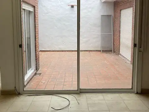 Depto Tipo Casa en Alquiler de 4 ambientes