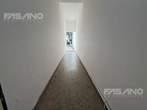 Depto Tipo Casa 4 ambientes con 2 baños