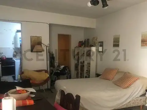 Depto Tipo Casa en Venta en Villa General Mitre, USD 135.000