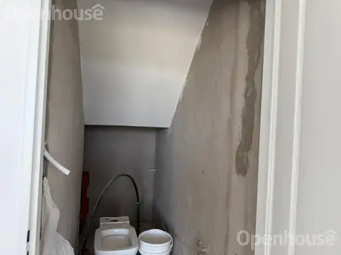 Casa 5 ambientes con 4 baños