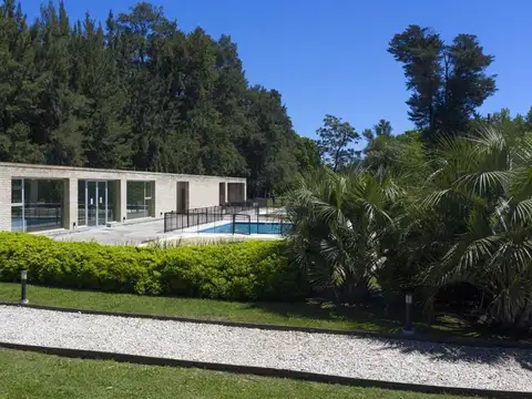 Lote en B° Prados del Oeste -Moreno-(1 - A, L. 71)