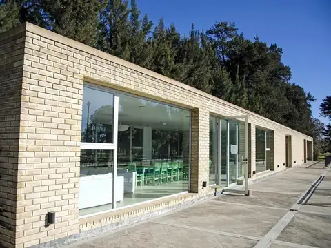 Terreno en Venta en Prados del Oeste, USD 75.000