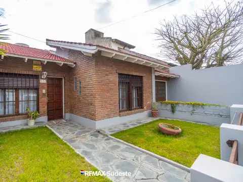 VENTA CASA 3 DORMITORIOS Y PILETA BARRIO PACIFICO