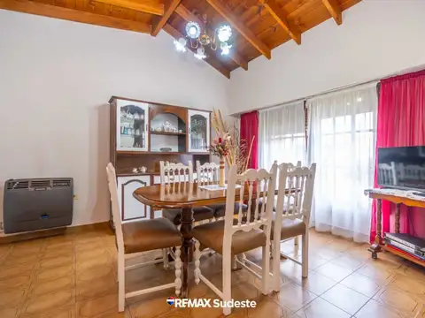 Casa en Venta con 1 cochera