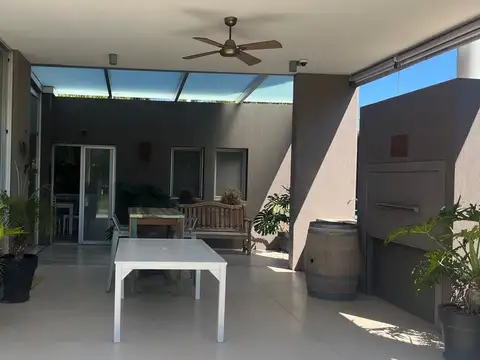 Casa en Venta en El Roció, USD 499.000