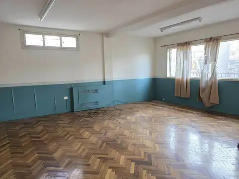 Balvanera, Once, venta oficina  piso alto luz!!!