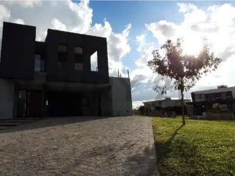 Casa en Venta en Canning, USD 620.000