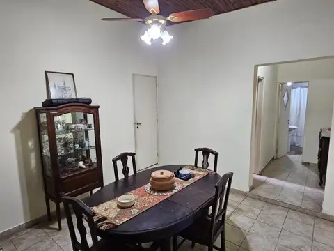 VENTA | Casa de 2 dormitorios con jardín y patio!  Mitre 356 – Victoria, Entre Ríos