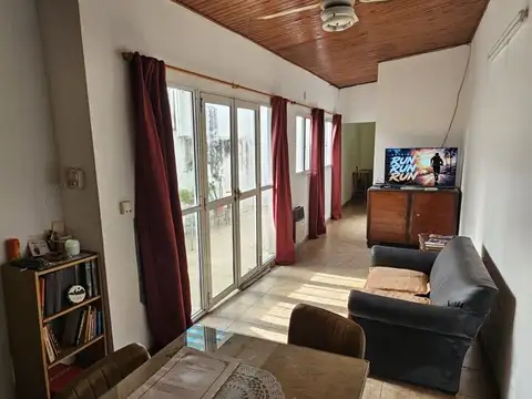VENTA | Casa de 2 dormitorios con jardín y patio!  Mitre 356 – Victoria, Entre Ríos