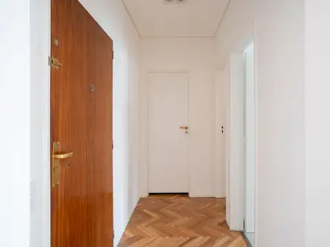 Paraná 1000, Piso 6