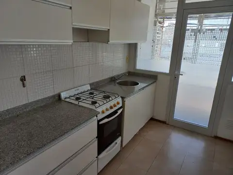 ALQUILER DEPARTAMENTO DOS DORMITORIOS CON COCHERA