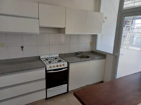Departamento en Alquiler en Arroyito, $ 600.000