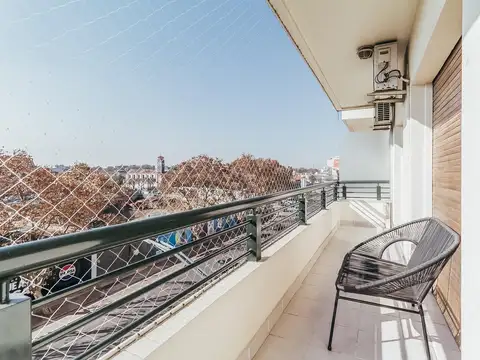 Departamento 4 ambientes con 3 baños