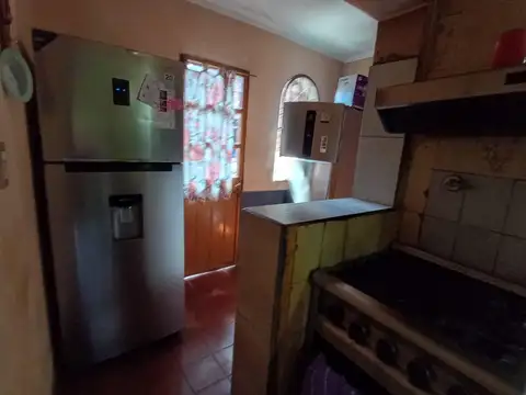 Casa 7 ambientes con 1 baño
