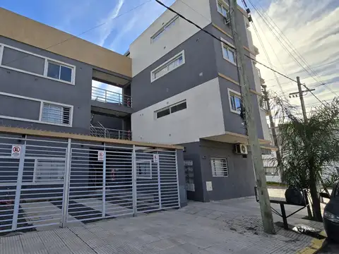 DEPARTAMENTO DE 2 AMBIENTES EN SAN JUSTO