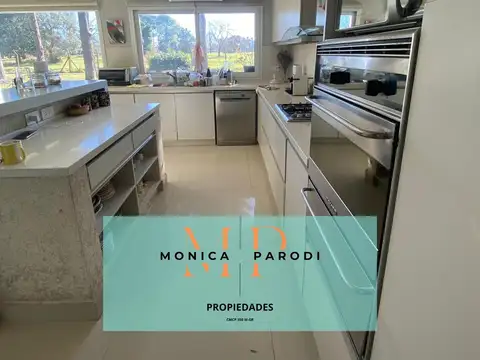 Casa en Venta al Oeste