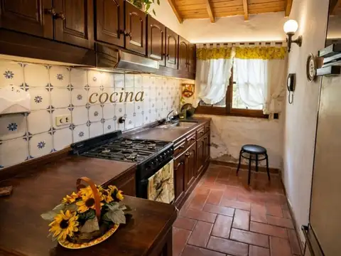 Casa 5 ambientes con 3 baños