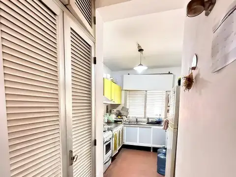 Galpón con vivienda a 8 cuadras de la plaza principal
