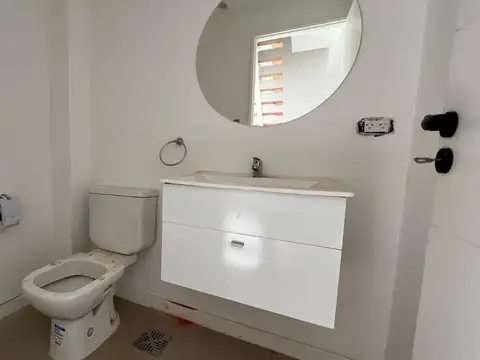 Depto Tipo Casa en Venta al Este