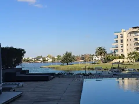 Departamento en Alquiler con 1 cocheras