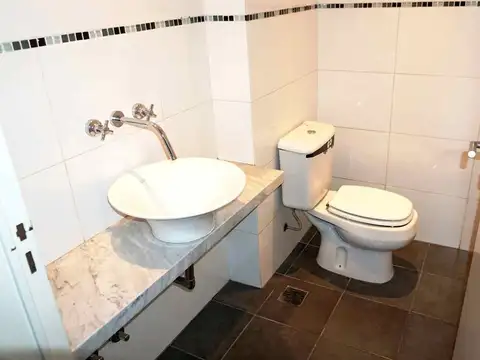 Lindísima Oficina - con cochera fija incluída