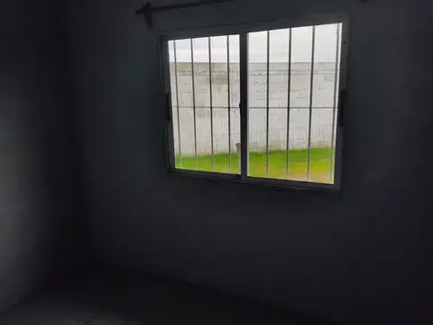 Casa en Alquiler con 1 cochera