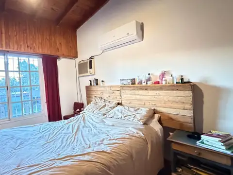 Casa en Venta con 4 cocheras