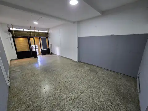 Alquiler local comercial 40 m² a metros de Plaza Sudamérica Villa Lugano