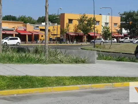 Oficina 4 ambientes con 2 baños