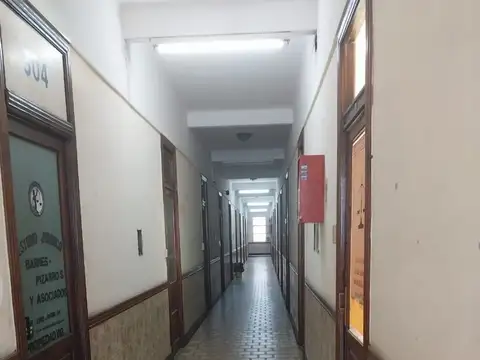 VENTA OFICINA EN MICROCENTRO DE 18m²