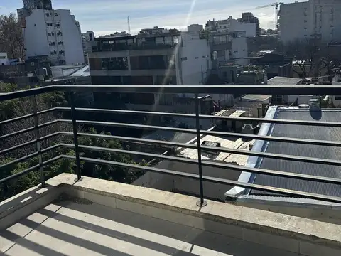 VENTA DEPARTAMENTO MONOAMBIENTE EN CHACARITA CON BALCÓN
