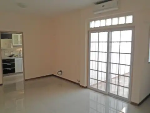 Depto Tipo Casa en Alquiler al Sur