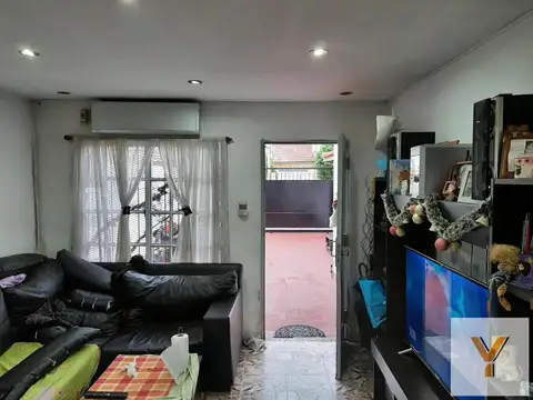 Depto Tipo Casa en Venta en Sarandi, USD 95.500