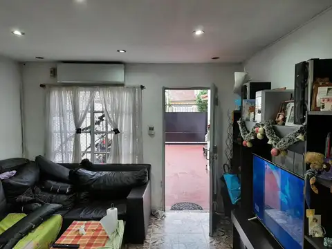 Depto Tipo Casa en Venta en Sarandi, USD 95.500