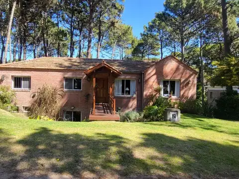 Casa 3 Dormitorios en Alquiler Temporario en Pinamar Zona Norte