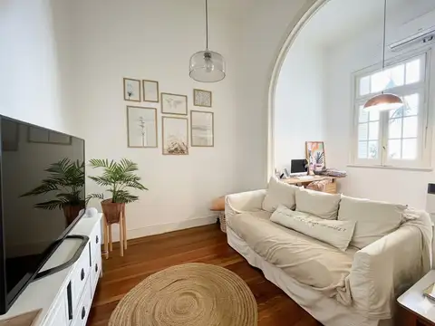 VENTA - PH de 2 Dormitorios con patio y balcón. Reciclado. Centro, Rosario