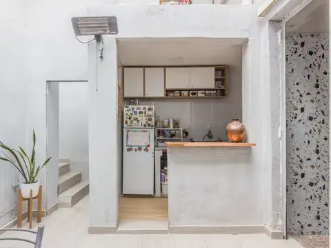 Cervantes 1200, Piso 0