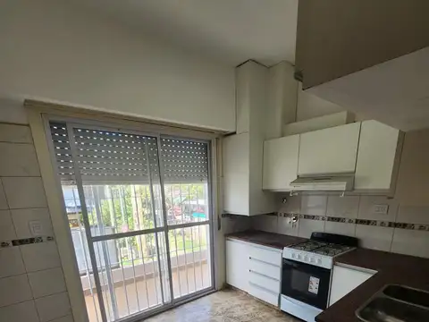 Departamento 4 ambientes con 1 baño