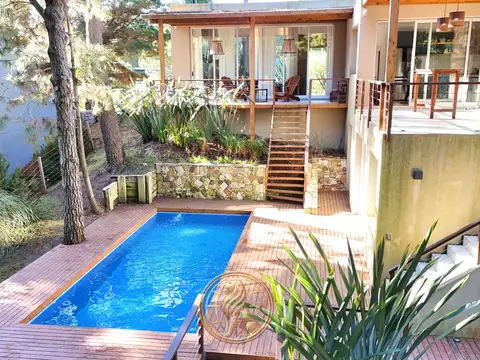Alquiler casa Costa Esmeralda 4 ambientes con piscina
