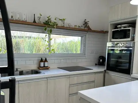 Casa en Venta en Puertos - Acacias, USD 300.000