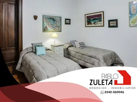 Casa 4 ambientes con 2 baños