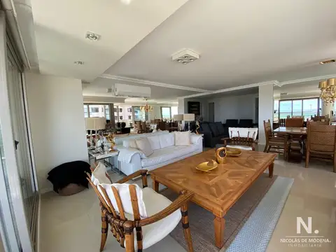 Departamento en Alquiler Temporal de 4 dormitorios