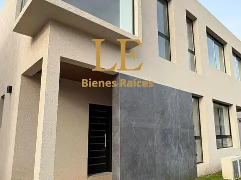 Casa en Venta en Springpark, USD 185.000