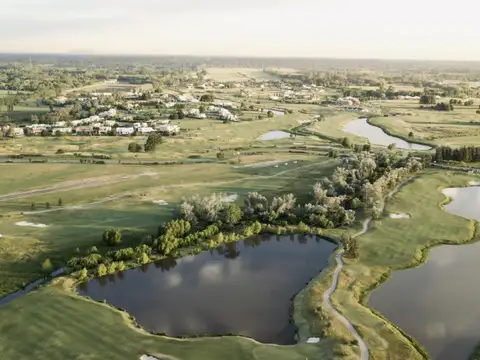 Lote en venta sobre cancha de golf en El Tonó