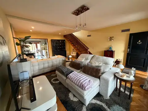 Casa en Venta en Olivos Golf, USD 450.000