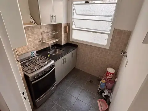 Departamento en Alquiler en Monte Castro, $ 550.000