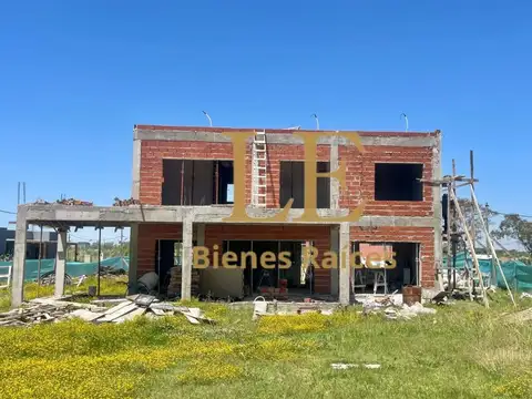 CASA EN VENTA  EN EL ENSUEÑO