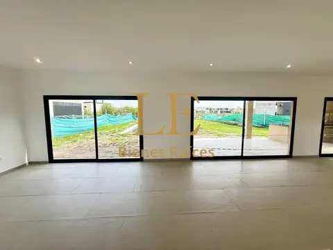 CASA EN VENTA  EN EL ENSUEÑO A LA LAGUNA