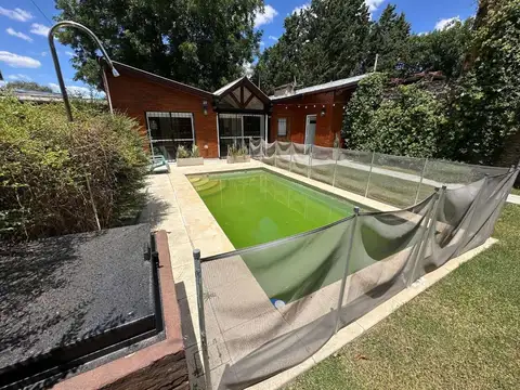 VENTA CASA DOS DORMITORIOS PILETA FUNES